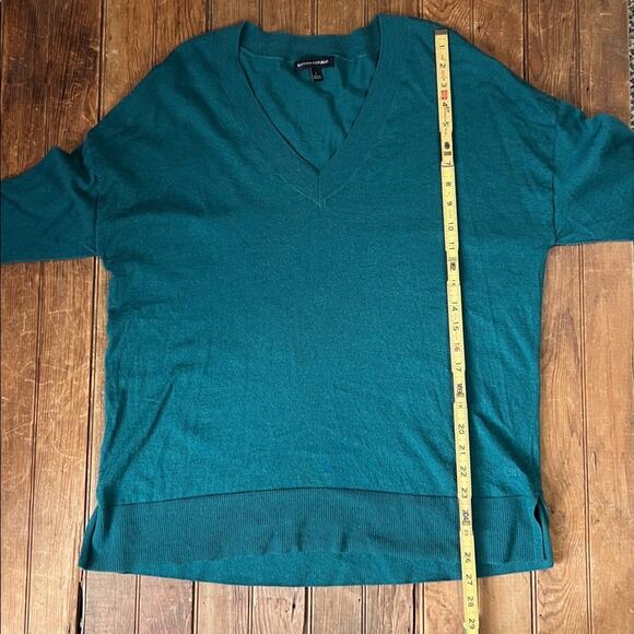 Women’s Banana Republic Sweater green v neck oversized size large - Picture 5 of 6